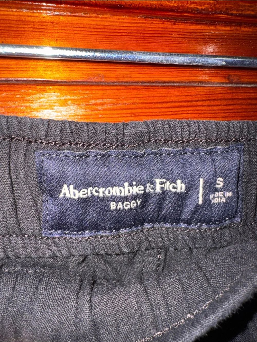 Abercrombie & Fitch Men’s Baggy Breezy Pull-On Gauze Pants — Small
